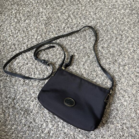 Dooney & Bourke Nylon Crossbody Pouchette Black Excellent preowned Condition - Picture 11 of 11